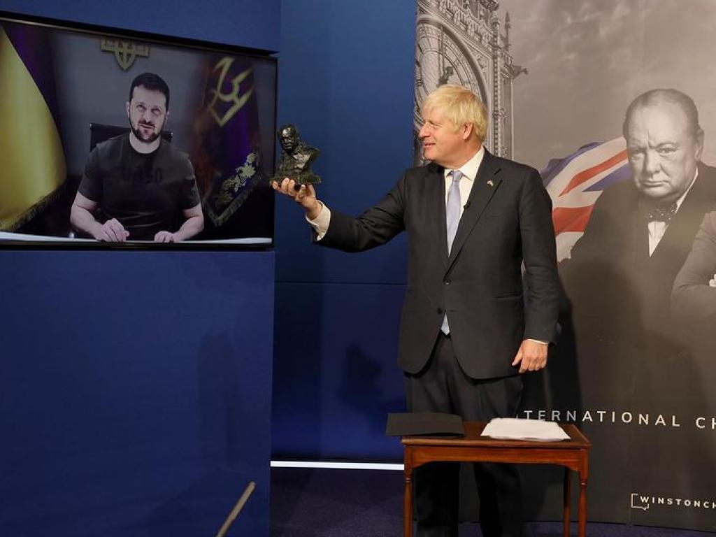 Президент України отримав Премію Вінстона Черчилля за лідерство (відео)