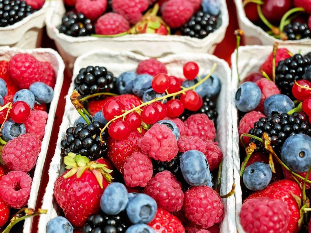 Чи можна «накопичити» вітаміни з фруктів в організмі: пояснила біологиня Дарка Озерна