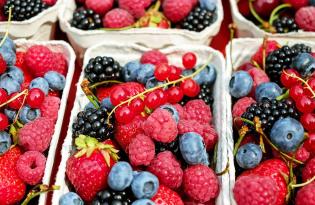 Можно ли «накопить» витамины из фруктов в организме: объяснила биолог Дарка Озерная