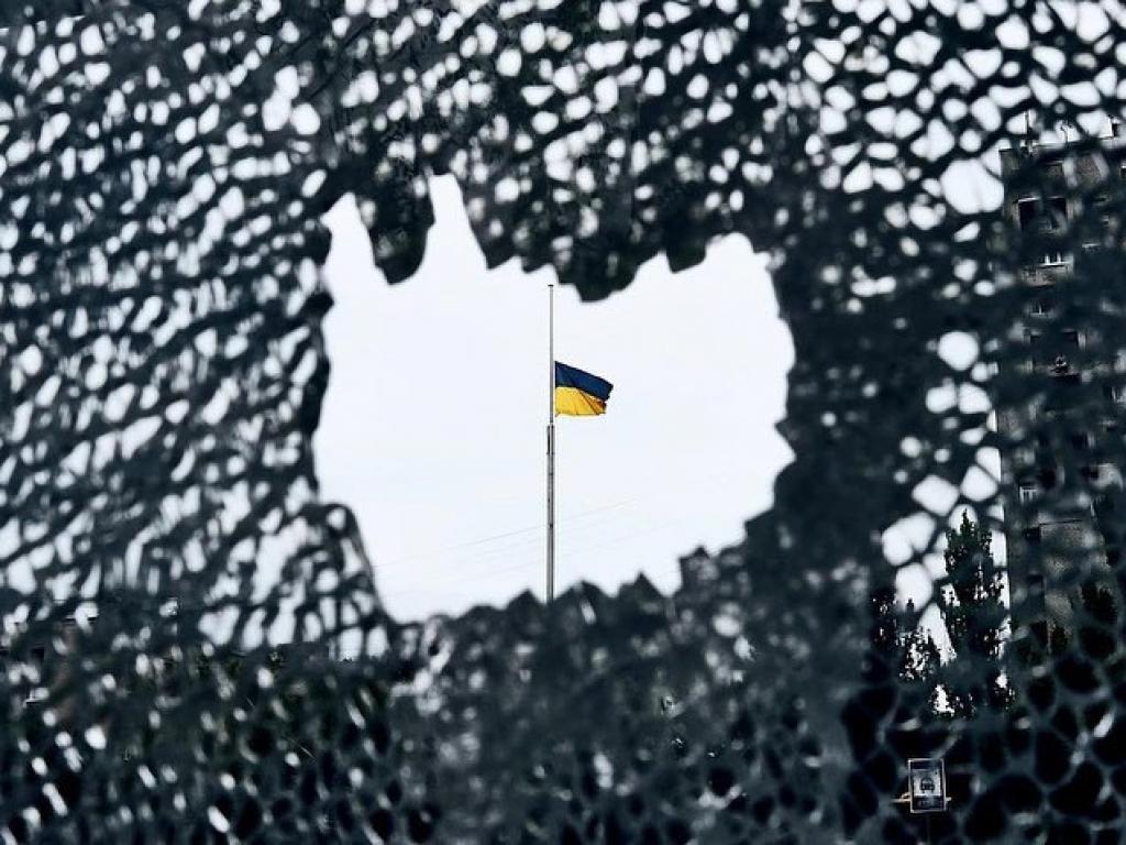 День пам'яті захисників України: в Україні вшановують пам'ять загиблих захисників (історія свята)