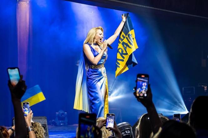 Оля Полякова выпустила украиноязычную песню о вере в Победу (видео)