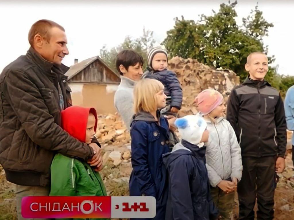 Історія родини Коваленко, яка втратила житло на третій день військової агресії росії у "Сніданку з 1+1"