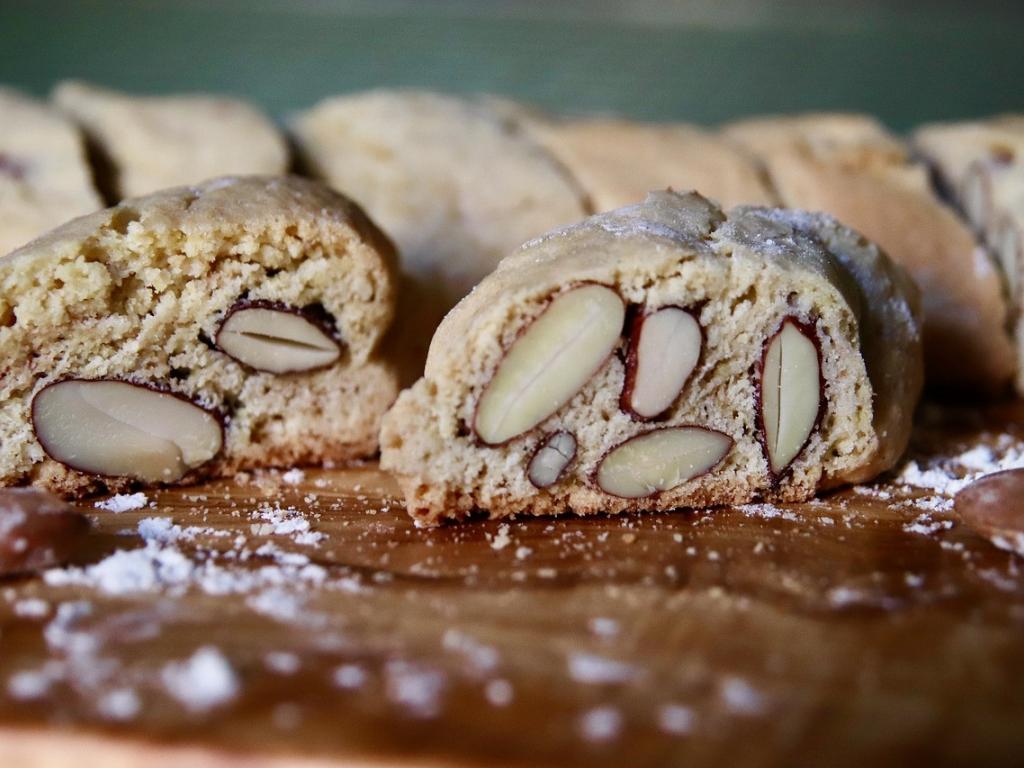 Рецепт італійського печива кантучіні від Валентини Хамайко
