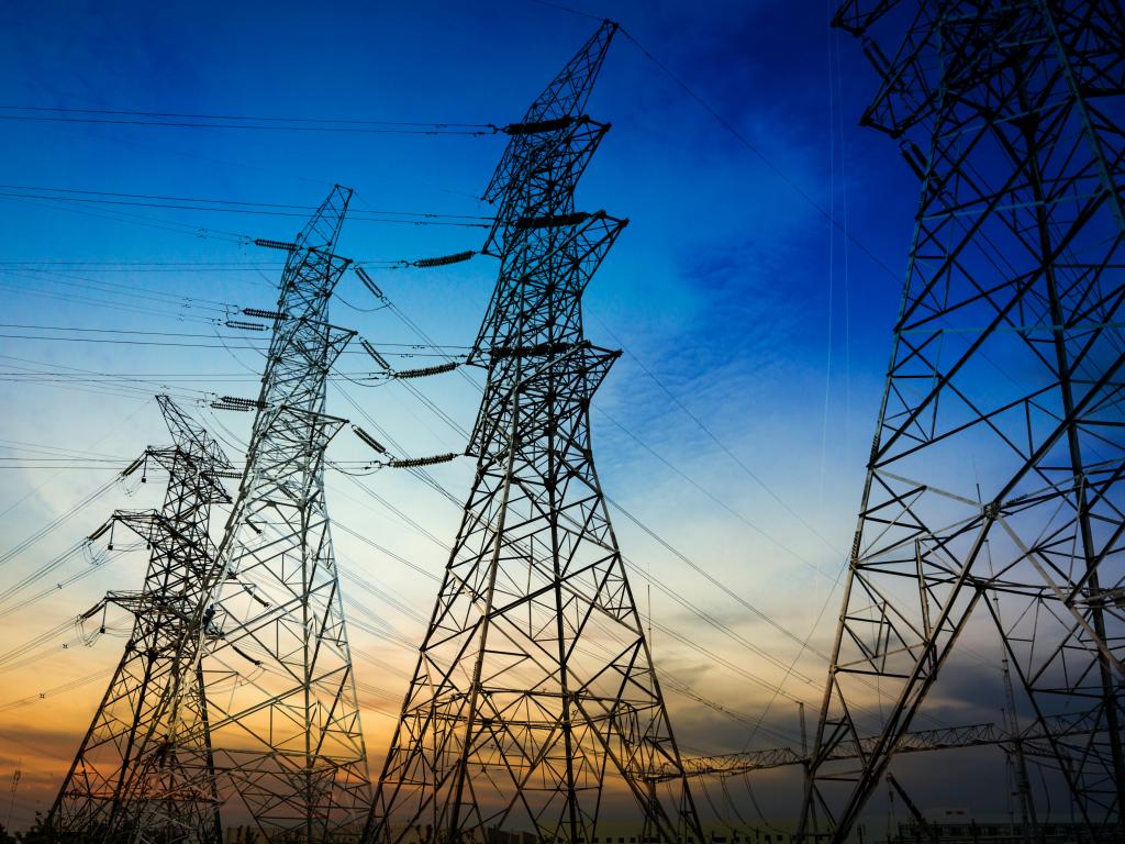 Графіки відключення електроенергії більше не актуальні: в Україні вводять триваліші екстрені відключення світла у Києві та області