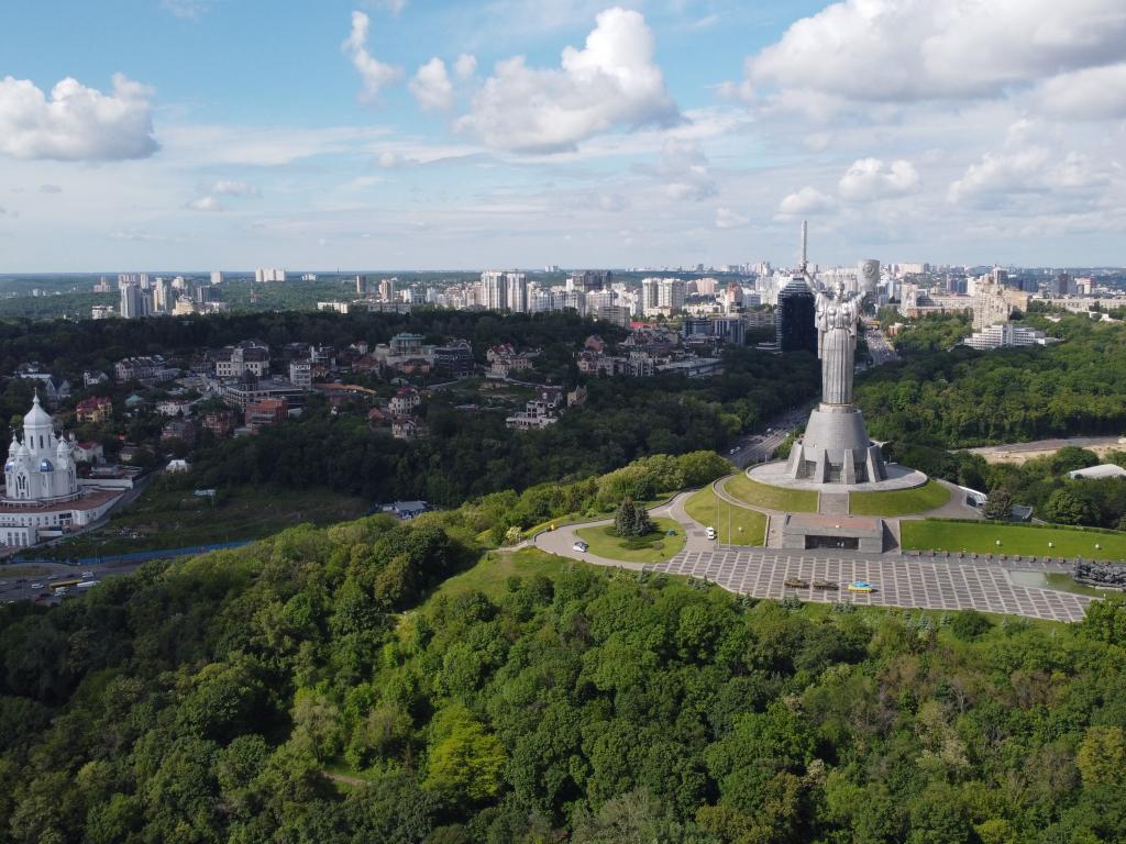 7 мальовничих місць в Києві для прогулянок 7 мальовничих місць в Києві для прогулянок