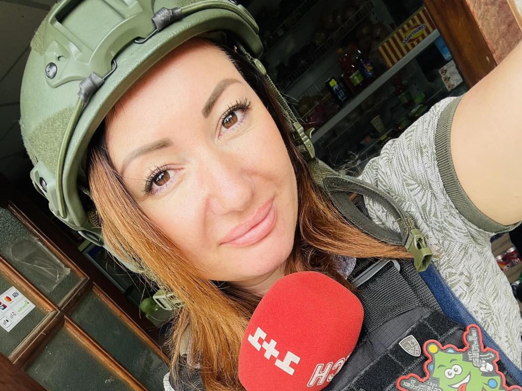 Кореспондентка ТСН Юлія Кирієнко отримала травму під час ворожого обстрілу