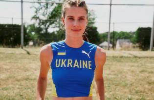 Ярослава Магучіх стає чемпіонкою світу зі стрибків у висоту