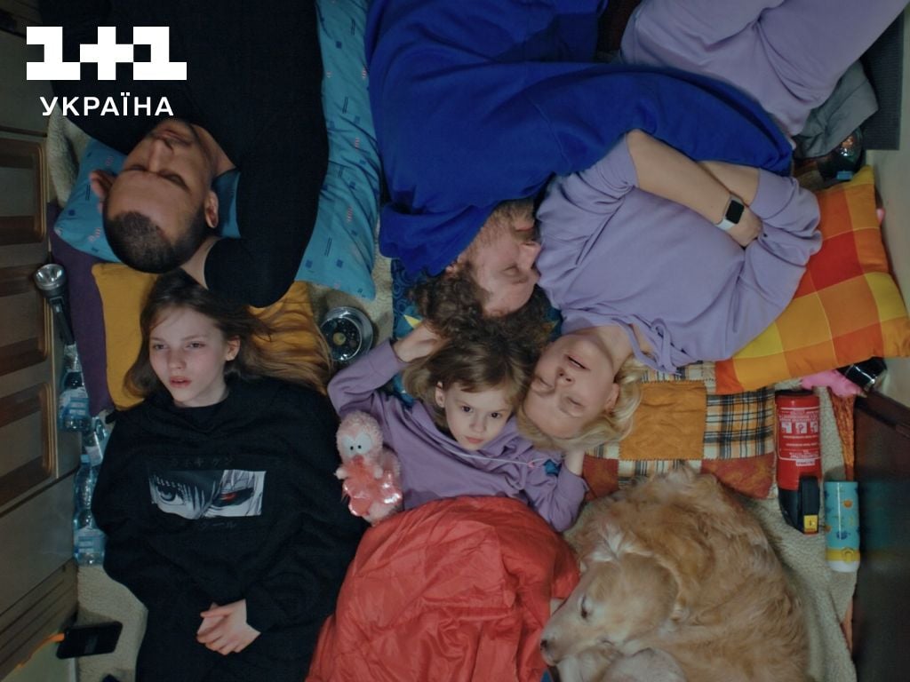 Перші дні: де та коли дивитися нові серії