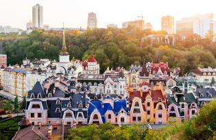 Україна весною: топ 5 найкрасивіших місць для відвідування