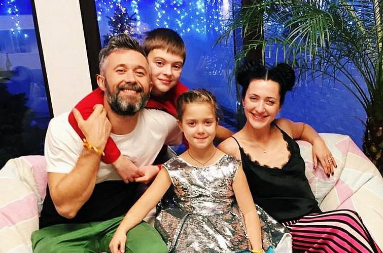Подружжя Бабкіних із дітьми