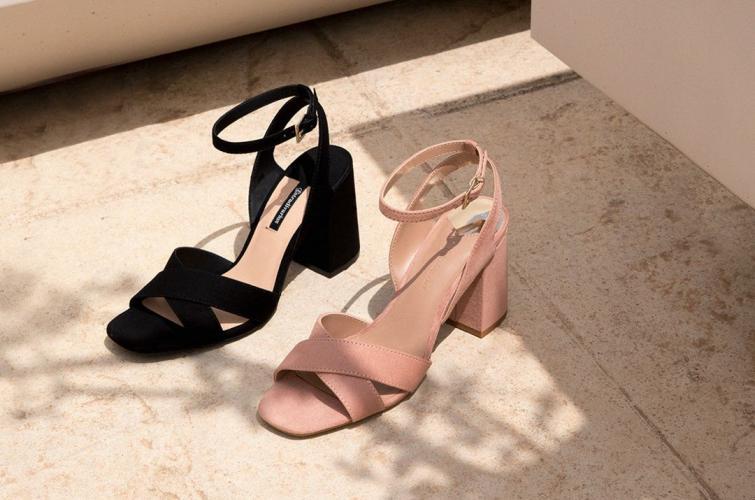 @stradivarius мода