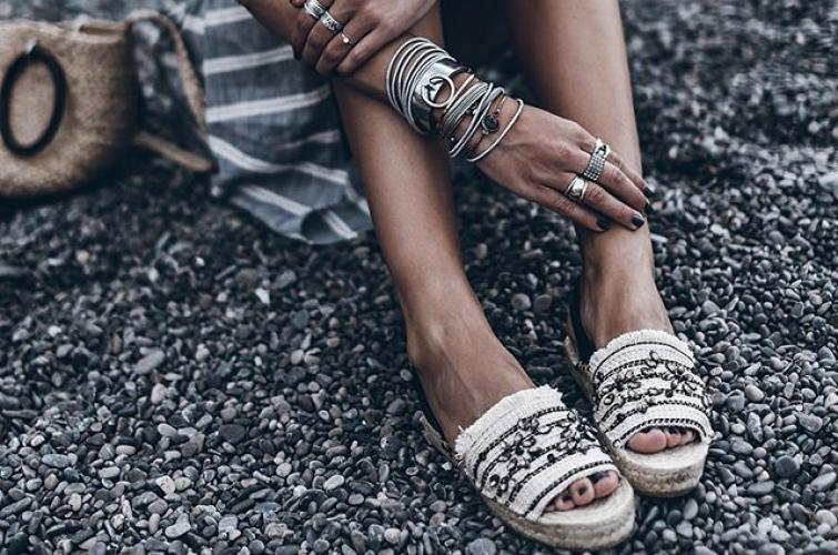 @stradivarius мода